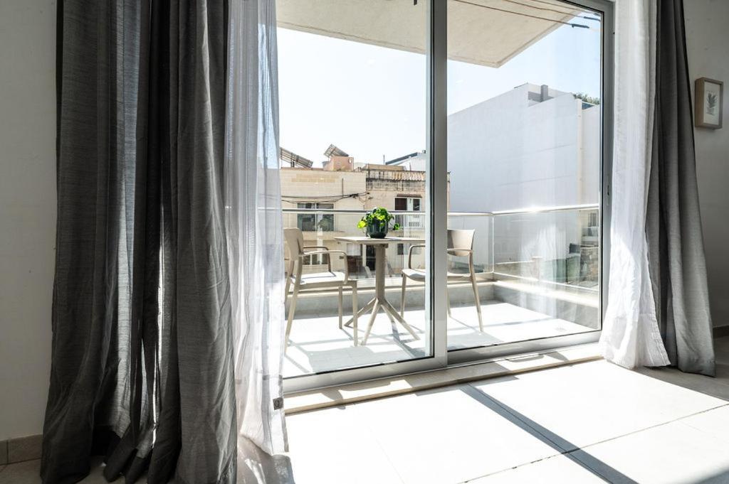 Swieqi Apartment *